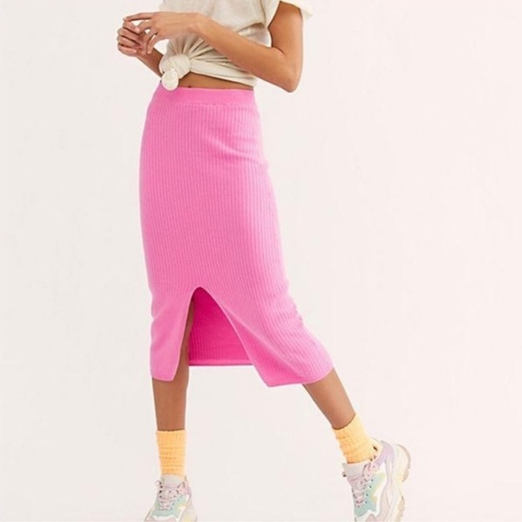 Free People Dresses & Skirts - Free People Skyline Midi Skirt Knit Pink Sz Large